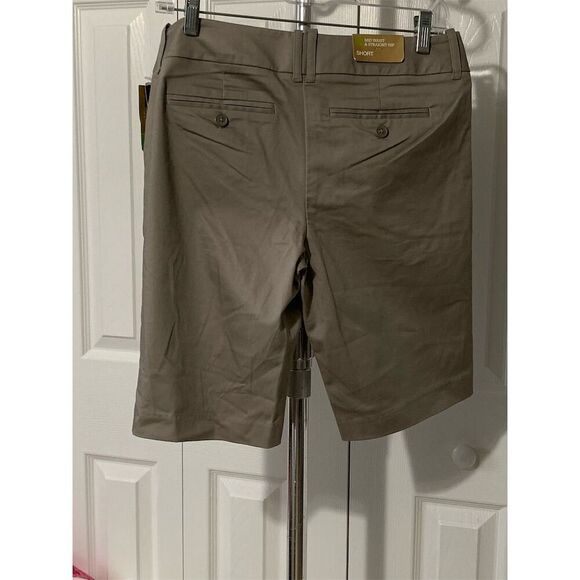 VTG. Mossimo Women's  Size‎ 4 Shorts Beige Flat Front Casual Summer - Picture 3 of 11